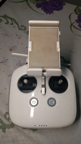 Controle Remoto DJI Phantom 4 / Phantom 3 Pro (Modelo GL300C) Original