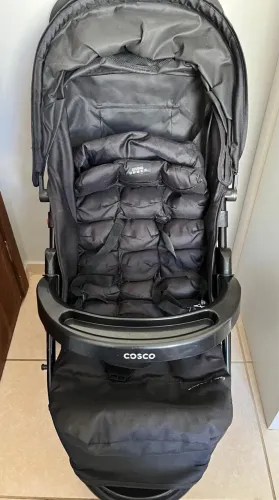 Carrinho de bebê cisco zap *