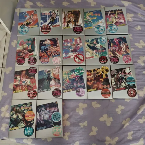 Livros Monogatari Series em japonês (17 volumes)