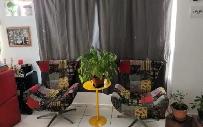 VENDO 2 POLTRONAS GIRATÓRIAS - 150 (CADA)
