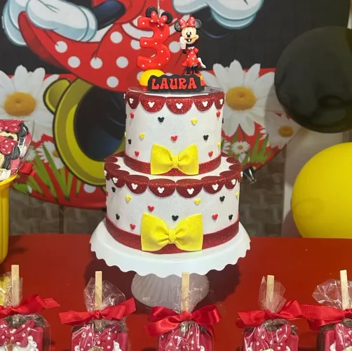 Bolo fake de papelão minnie e mickey