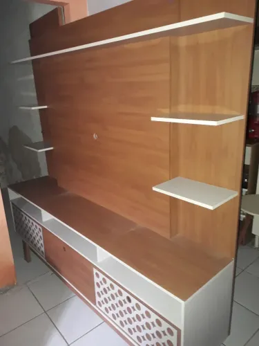 Estante nova motivi da venda conprwi um menor