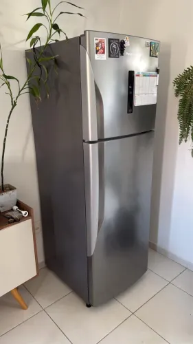 Geladeira Panasonic 391L 220v