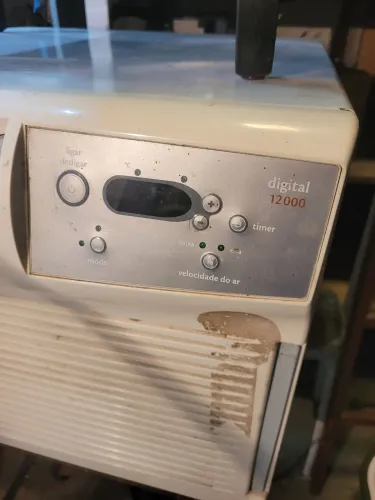 Ar condicionado cônsul gaveta 220volts