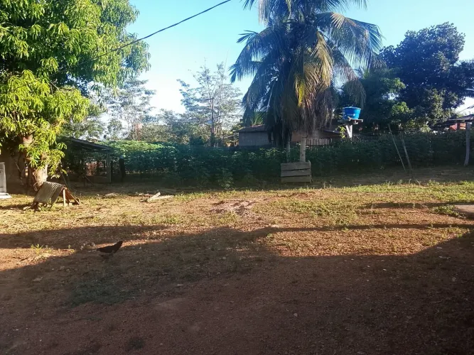 Casa e ponto comercial bem localizado na vila albany 70 km d