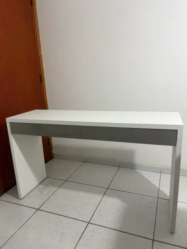 Mesa Escrivaninha Com Gaveta na Cor Branca