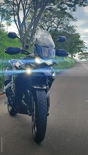 Vende-se Moto Tiger 900 GT Pró 