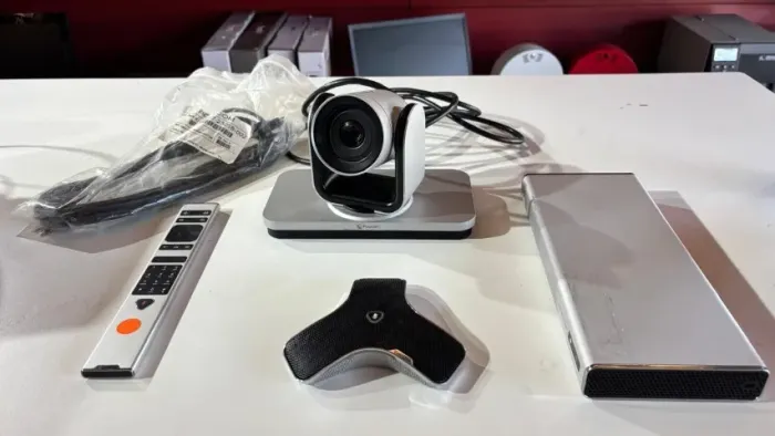 Kit Polycom RealPresence Group 500 Completo - Videoconferência Profissional