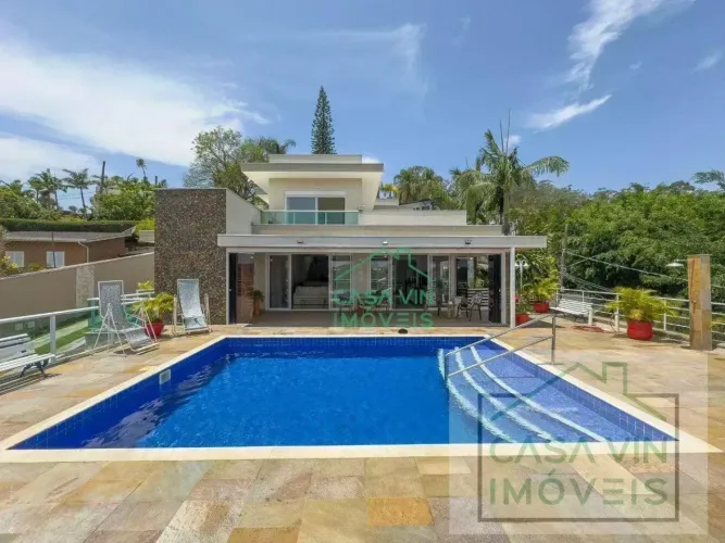 Casa com 3 dormitórios à venda, 447 m² por R$ 3.980.000,00 - Condomínio Marambaia - Vinhed