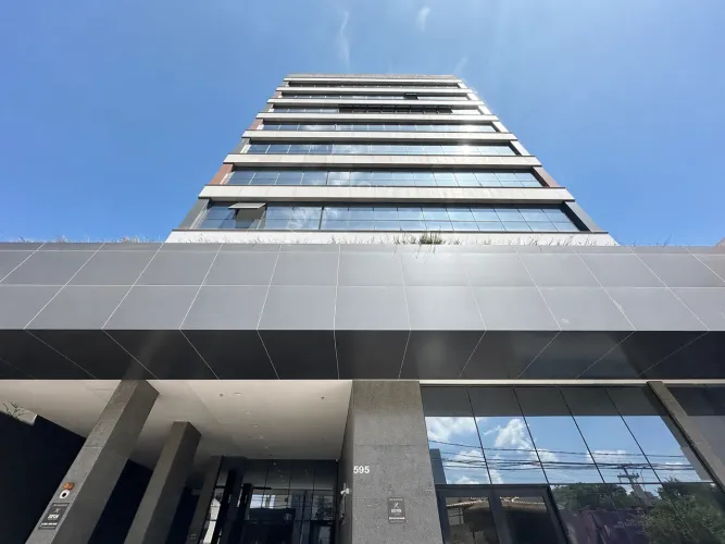 Sala para comprar com 29,56m² e 1 vaga no bairro Menino Deus - Porto Alegre