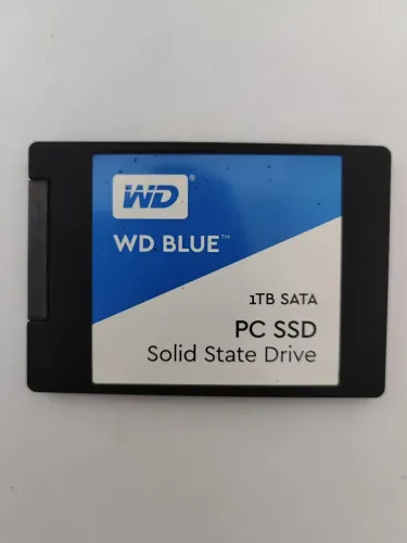 SSD WD Blue 1TB SATA 2.5 para PC / Semelhantes