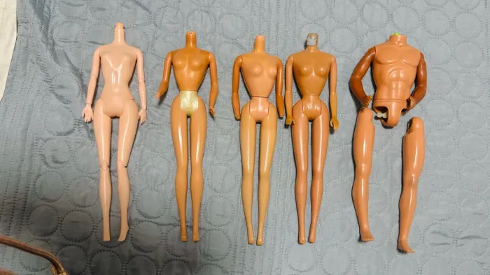 Barbie corpos anos 90 (sucata)