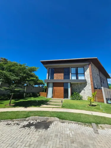 Casa com 6 Suítes e Área Gourmet com Piscina À venda no Condomínio Reserva dos Milagres