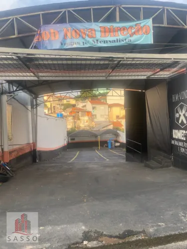 Vendo ou alugo terreno na Água Fria.