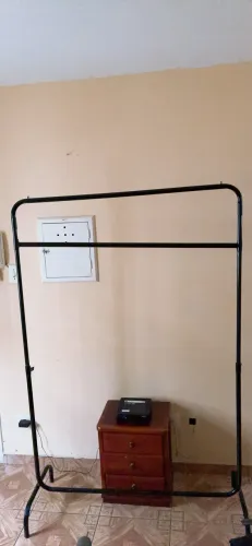 Arara de roupas