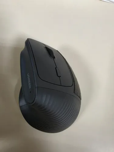 Mouse Vertical UGREEN M571 - Usado apenas uma vez