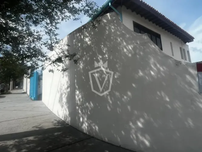 Casa comercial de esquina para locação na R.Barão de Teffé - Jundiaí - SP