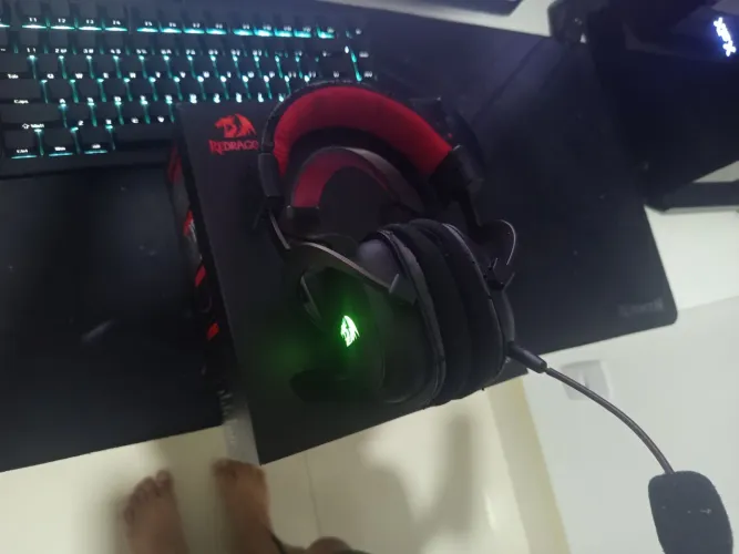 REDRAGON ZEUS PRO, EXCELENTE SOM, LEIA A DESCRIÇÃO 