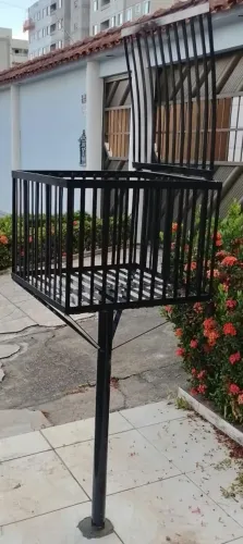 Lixeira quadrada 50 de parede com tampa de calçada com entrega e instalação