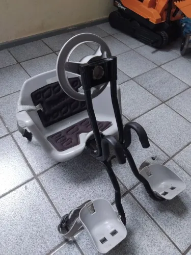 Vendo cadeira infantil para bicicleta