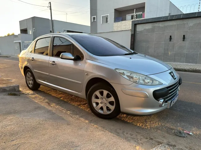 Peugeot 307 Sed. Feline 2.0/2.0 Flex 16V 4P Mec. 2007
