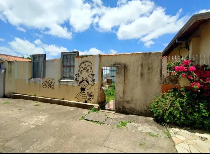 Excelente terreno de 292,50m² á venda no Centro de Poços de Caldas MG.
