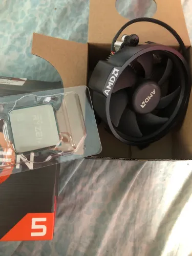 AMD Ryzen 5 5500