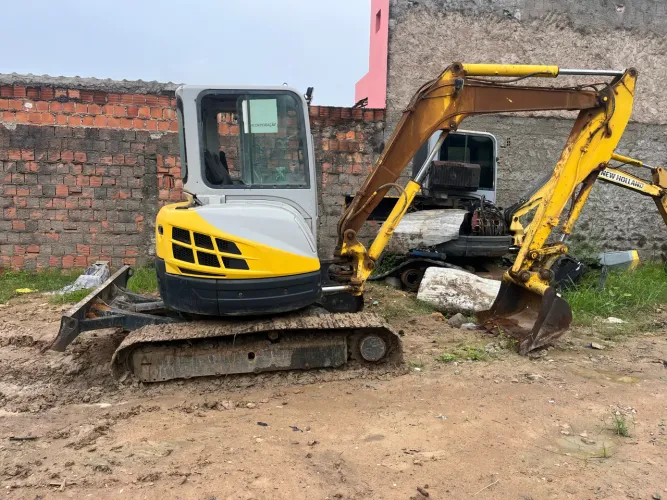 Mine escavadeira New Holland E50.2