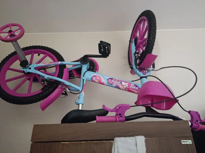 Bicicleta infantil menina