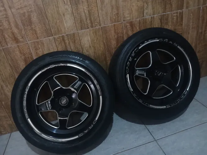 Par de Rodas Weld Rts aro 15 tala 7"