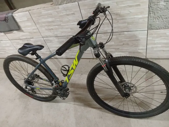 Vendo bike TSW aro 29 toda chimango freio hidráulico suspensão com trava no guidão