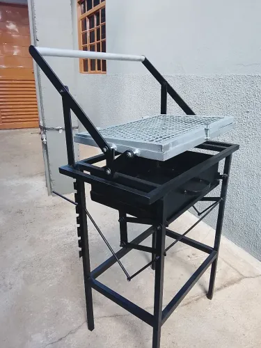 Churrasqueira giratória 