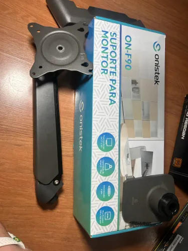 Braço articulado hidráulico pouco tempo de uso!!!!