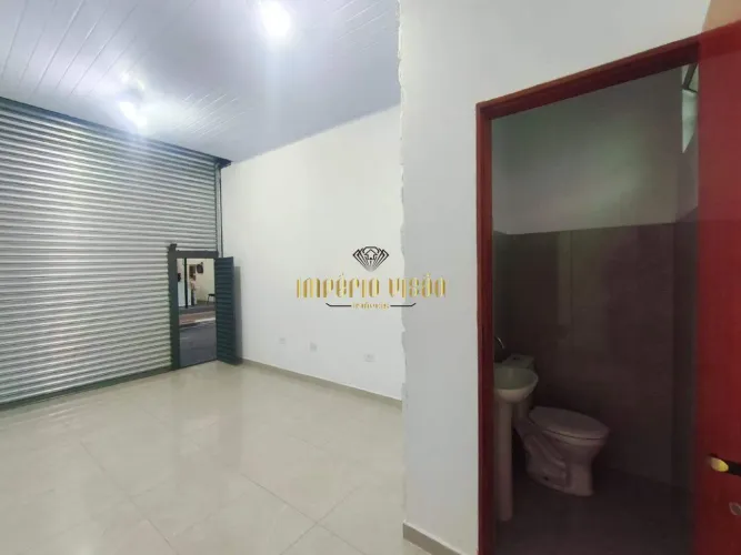 Salão para Alugar com Banheiro no Centro de Suzano-SP
