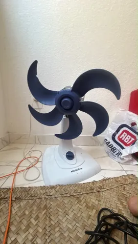 ventilador funcionando só precisa trocar a hélice