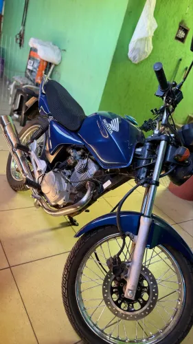 Vendo moto 150 com partida elétrica e revisada 