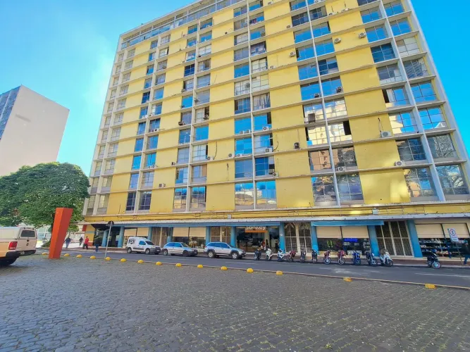 Sala comercial à venda no Edifício Júlio Fuganti, Centro de Londrina