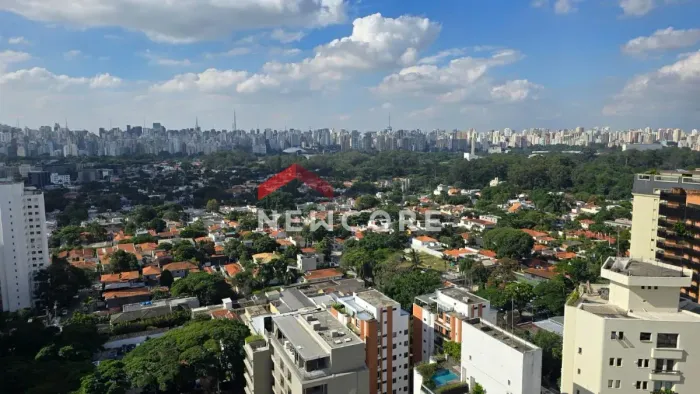 Cobertura em Rua Bueno Brandão - Vila Nova Conceição - São Paulo/SP