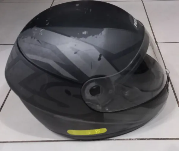 Capacete