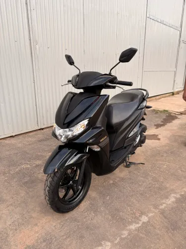 MOTO YAMAHA FLUO 125 ABS