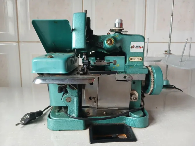 Overloque FLAWIL GN1-6D - 110V