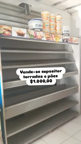 Expositor de pães e torradas