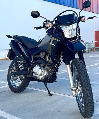 BROS 2023 MOTO SEMINOVA ÚNICO DONO LEIA O ANÚNCIO