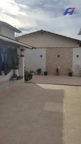 Casa com 6 dormitórios à venda, 200 m² por R$ 1.600.000,00 - Araçás - Vila Velha/ES