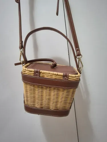 Bolsa de palha Zara