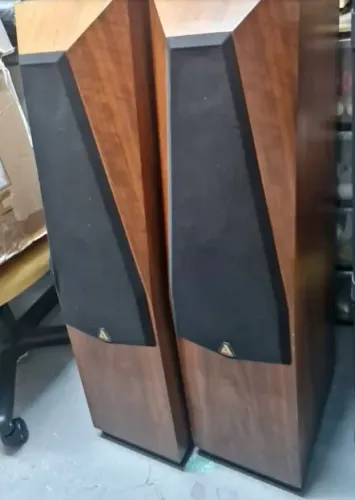 Caixas hi end americanas Avalon Acoustics Arcus - USA