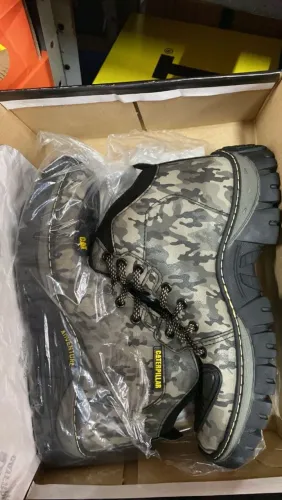 Bota Caterpillar trilha/trabalho camuflada 
