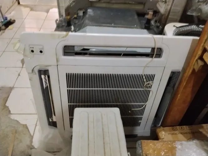 Ar condicionado cassete 48.000 BTUs - Carrier