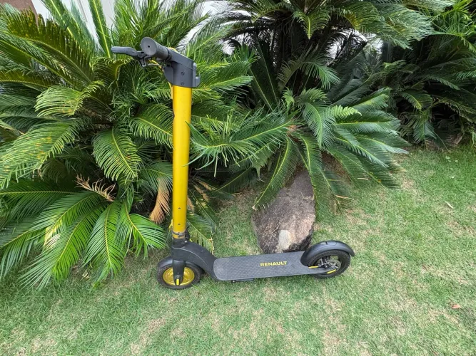 Patinete elétrico Renault - ler tudo