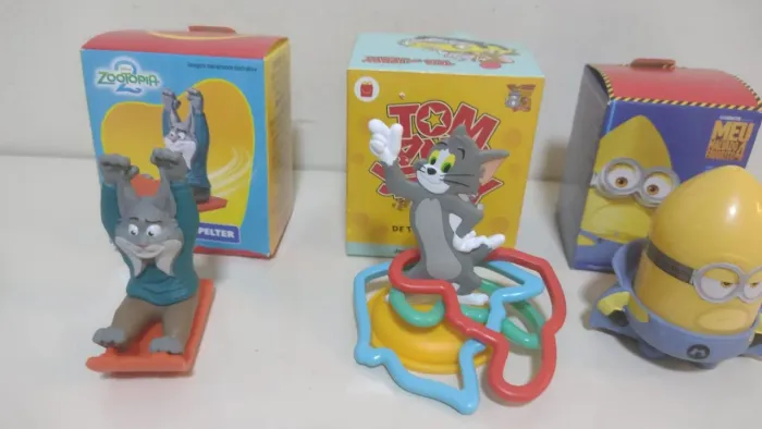 Kit brinquedos Mc lanche feliz Zootopia, Tom, e Jerry e Mínimos